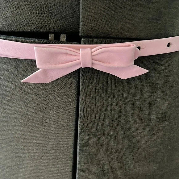 LOUIS VUITTON BLUSH PINK NAPPA SLIM BOW BELT MADE IN SPAIN